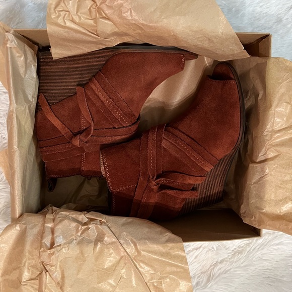 Lucky Brand Livey Peep Toe Booties - Picture 8 of 9